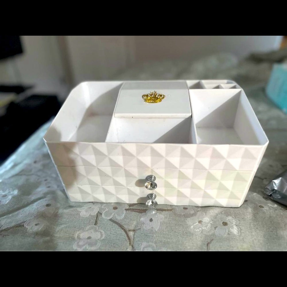 Makeup Box